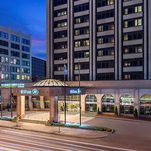 Hilton Indianapolis Hotel & Suites